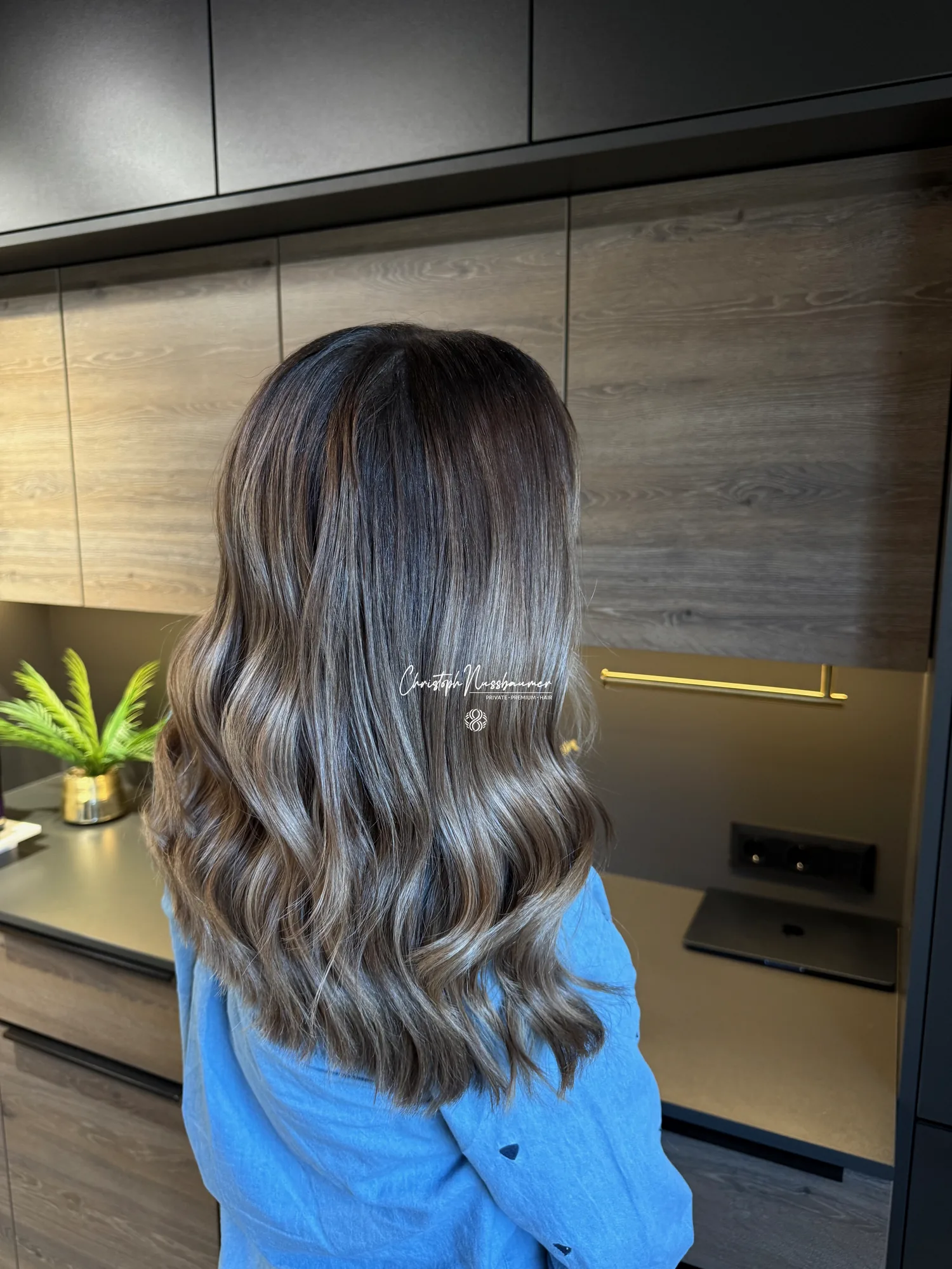 Glänzendes, gepflegtes Balayage-Ergebnis aus meinem Privatsalon in St. Pölten