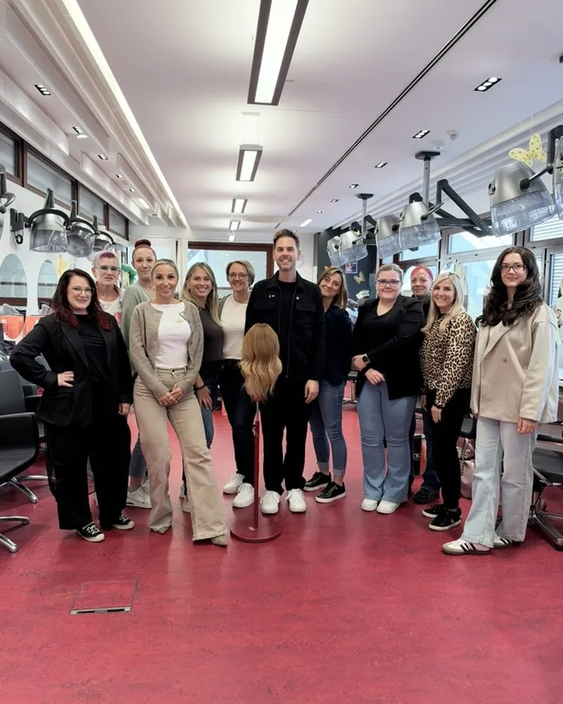 Gruppenfoto mit den Teilnehmenden am Seminartag 2026